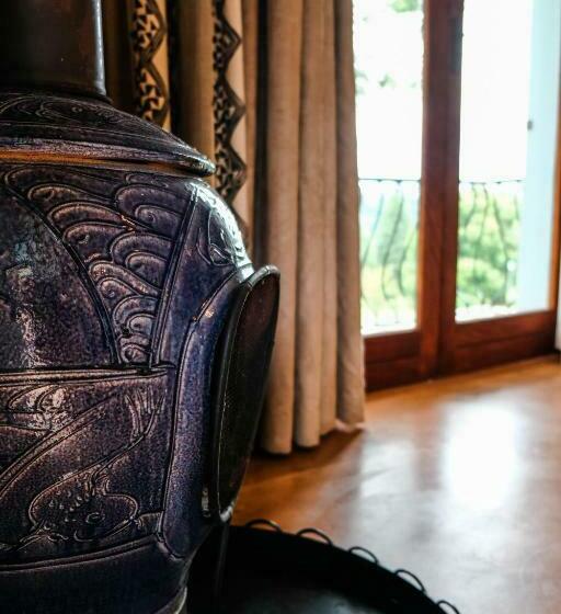 סוויטה, Art Gallery Guest House