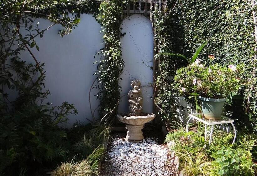 חדר דלוקס עם מרפסת, Art Gallery Guest House