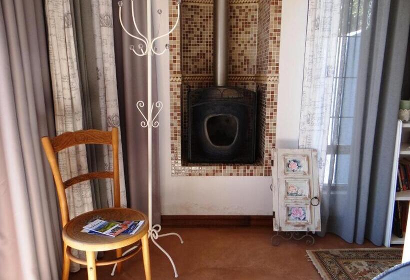 חדר דלוקס עם מרפסת, Art Gallery Guest House