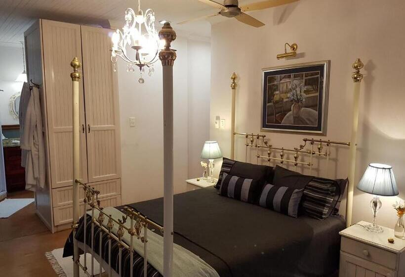 חדר דלוקס עם מרפסת, Art Gallery Guest House