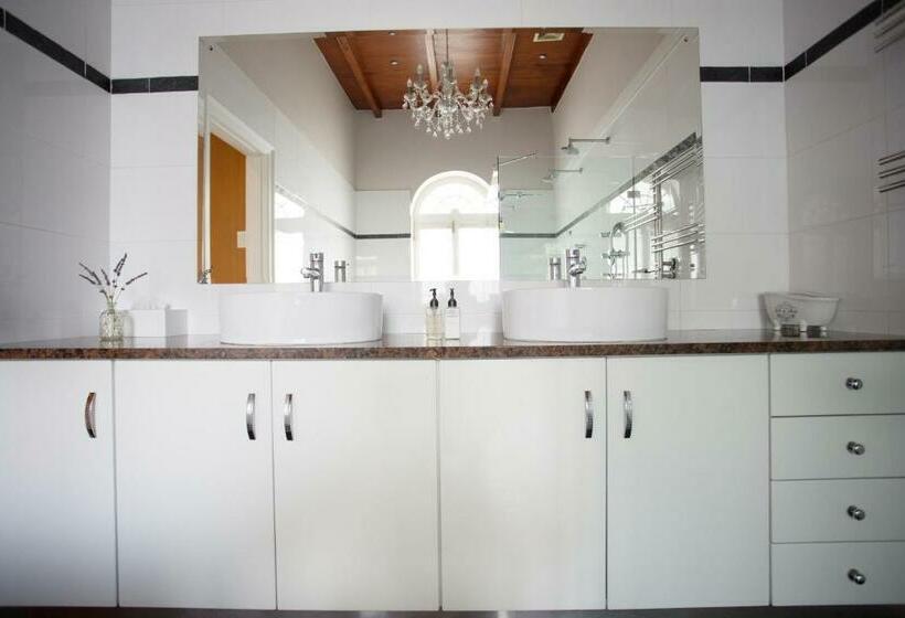 חדר דלוקס, Beckhuis