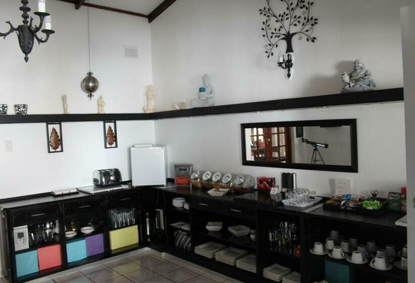 Апартаменты 1 Спальня Вид на Море, Fairway Guest Lodge