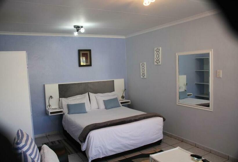 Студио Стандарт с Террасой, Fairway Guest Lodge