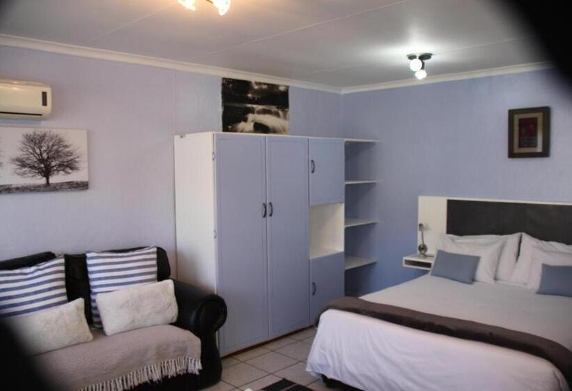 Студио Стандарт с Террасой, Fairway Guest Lodge