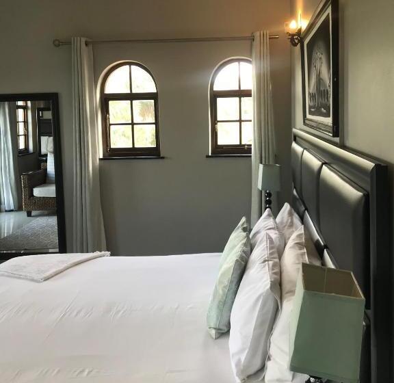 Номер Deluxe Вид на Море с Балконом, Fairway Guest Lodge