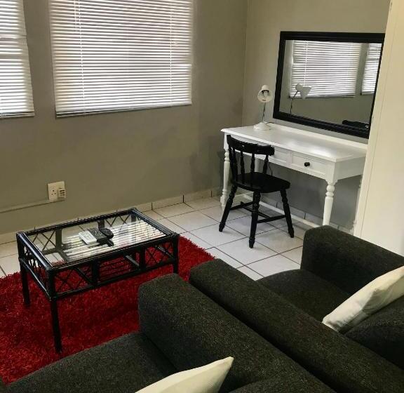 Студио Стандарт с Террасой, Fairway Guest Lodge