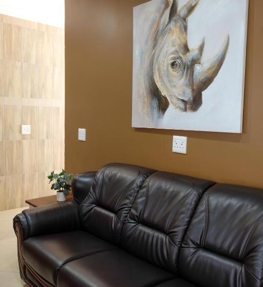 جناح عائلي, Firwood Lodge