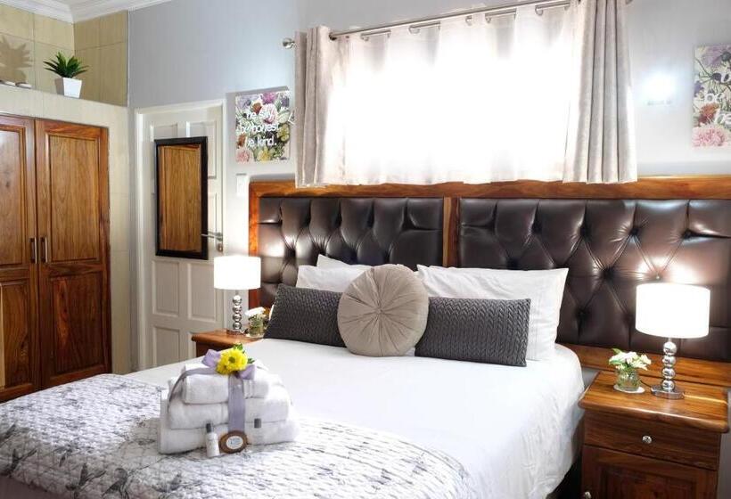 סוויטה משפחתית, Firwood Lodge