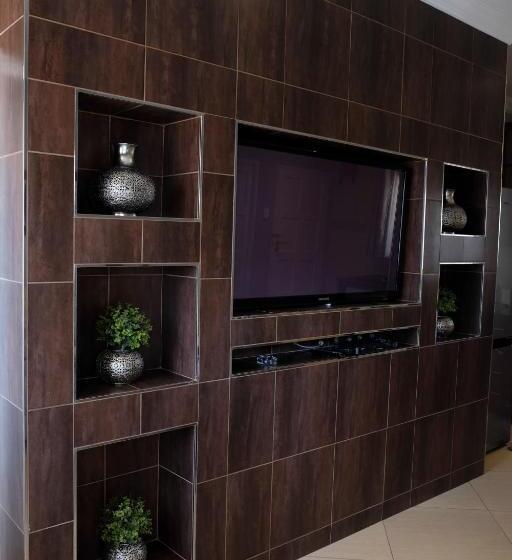 סוויטה אקזקיוטיב, Firwood Lodge