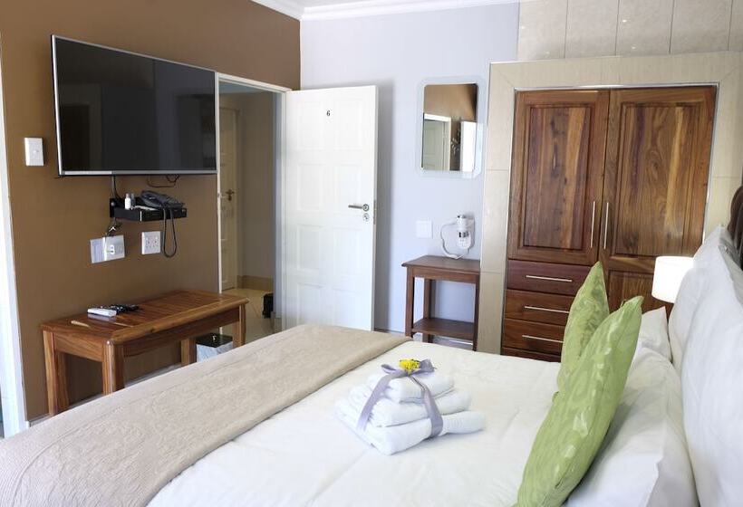 סוויטה משפחתית, Firwood Lodge