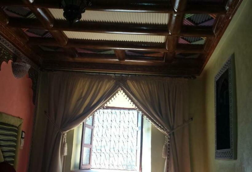 غرفة قياسية مطلة على الجبل, Gîte Atlas Mazik