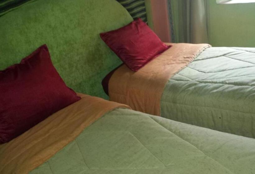 غرفة قياسية ثلاثية, Gîte Atlas Mazik