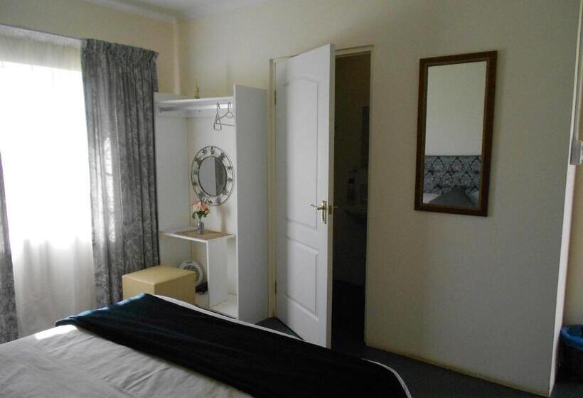 חדר אקונומי, Hartley Manor Guest House