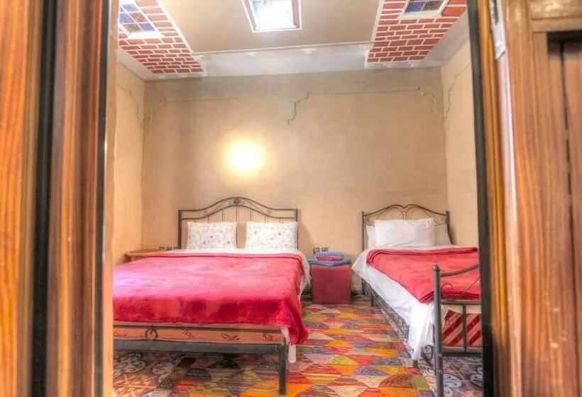 スタンダードトリプルルーム, Kasbah Taborihte