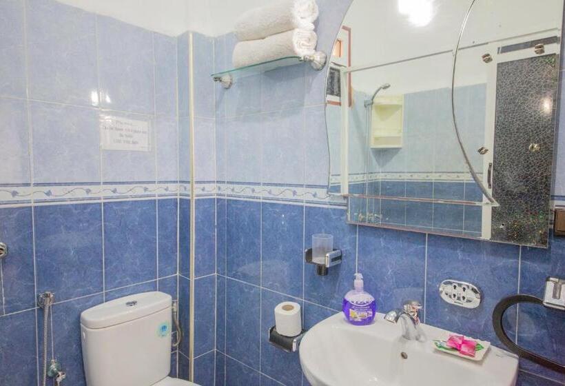 标准间, Maison Adam