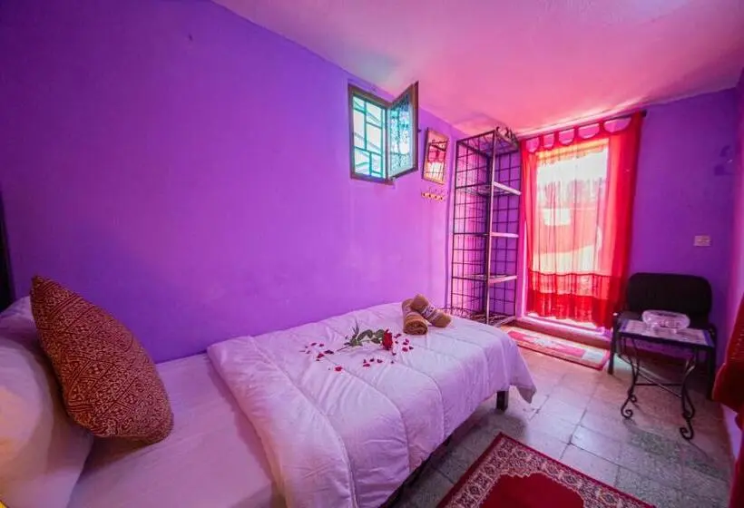 اتاق استاندارد یک نفره, Maison Adam