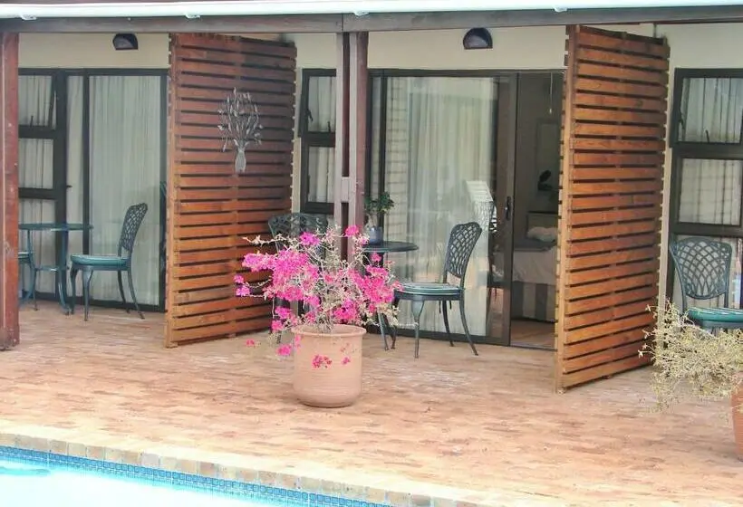 オーシャンビュースーペリアールーム, Majorca House