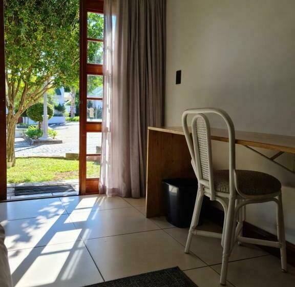 חדר משפחתי דלוקס, Shonalanga Lodge