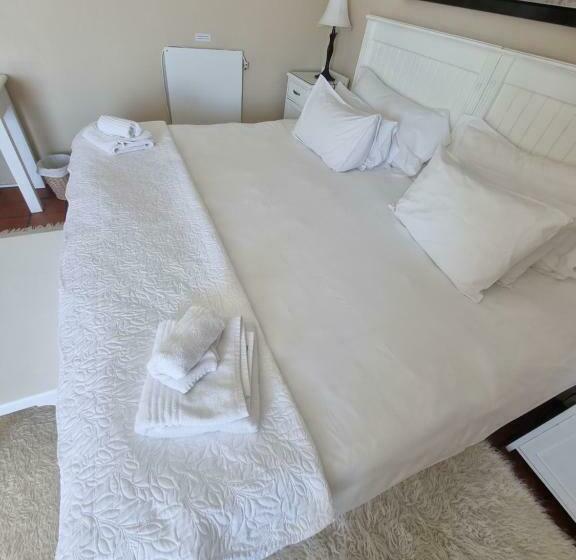 غرفة قياسية مطلّة علي البحر مزوَّدة بشُرفة, The Bay Lodge