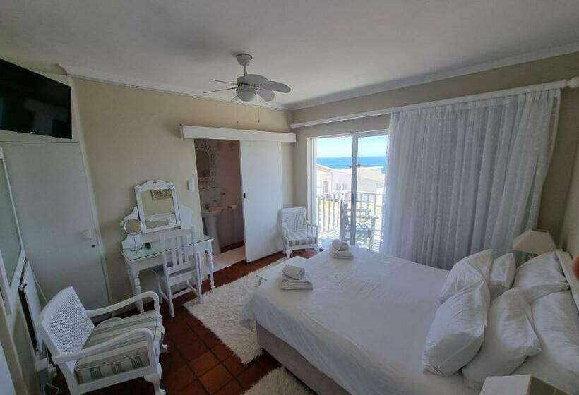 غرفة قياسية مطلّة علي البحر مزوَّدة بشُرفة, The Bay Lodge