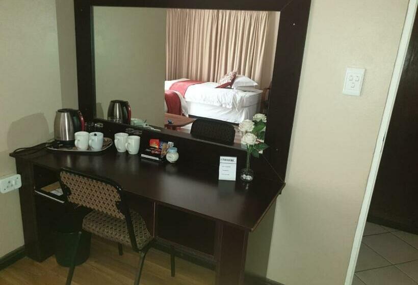 デラックストリプルルーム, Tsessebe Guesthouse