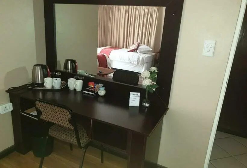 デラックストリプルルーム, Tsessebe Guesthouse