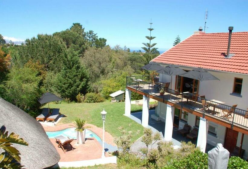 غرفة قياسية مطلّة علي حمام السباحة, Villa Helderberg