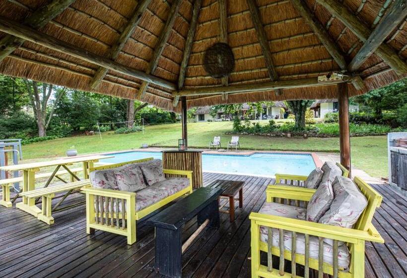 Студио Стандарт Вид на Сад, Waterford Manor