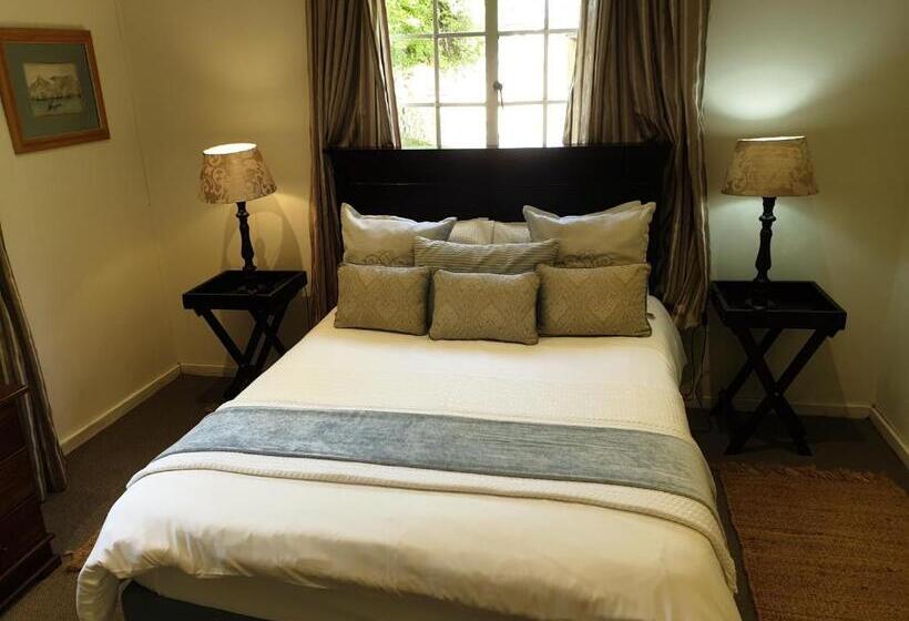 Семейный Номер, Waterford Manor
