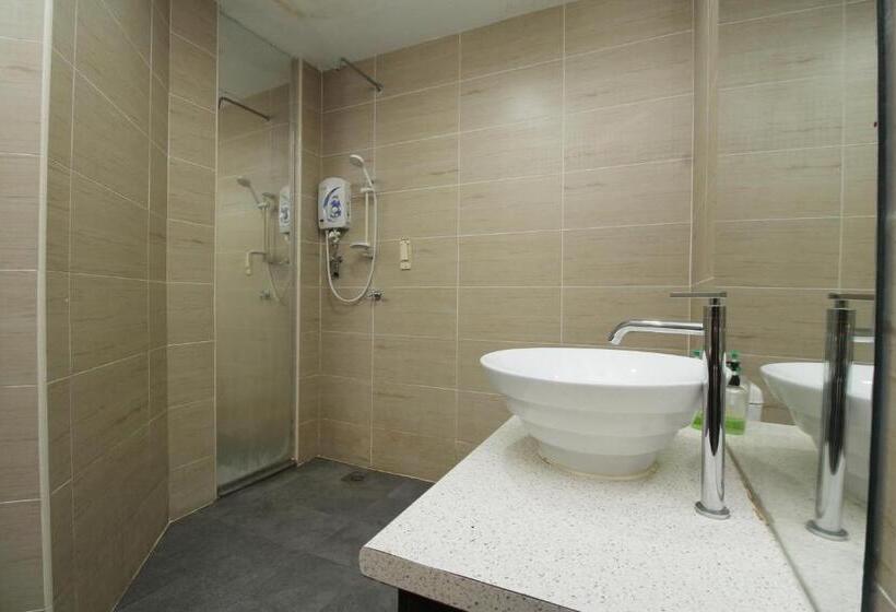 Трехместный Номер Премиум, Grand Kapar Hotel Klang Sentral