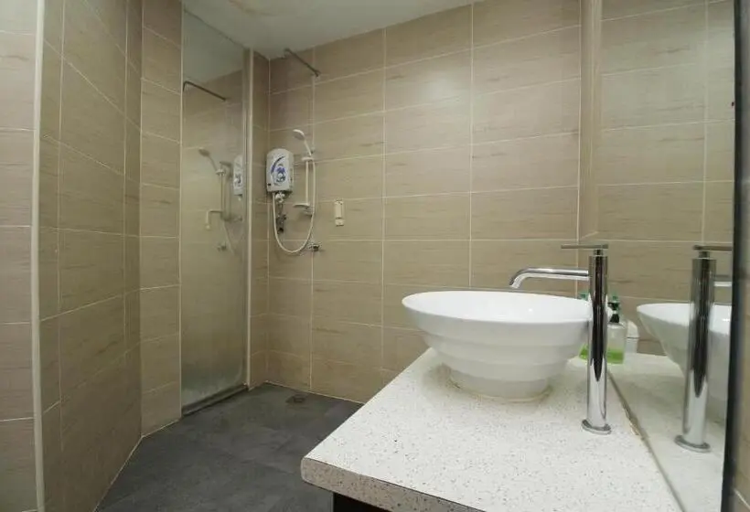 Premium Kolmen Hengen Huone, Grand Kapar Hotel Klang Sentral