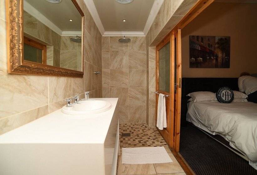 デラックスルーム, Halfway House