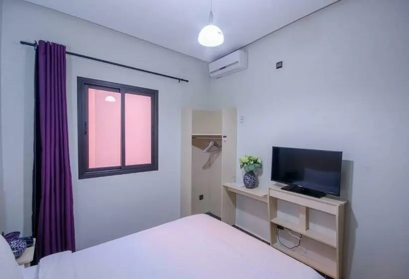 Standard-huone, Inou