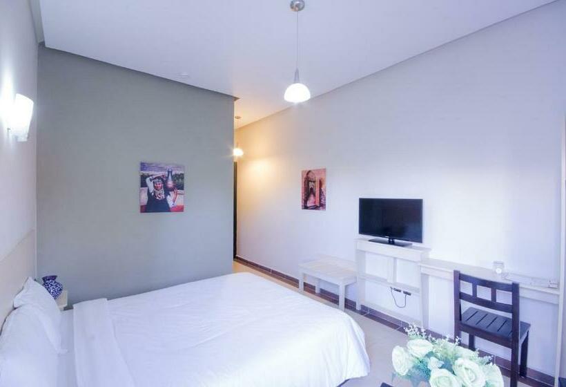 חדר סטנדרט, Inou