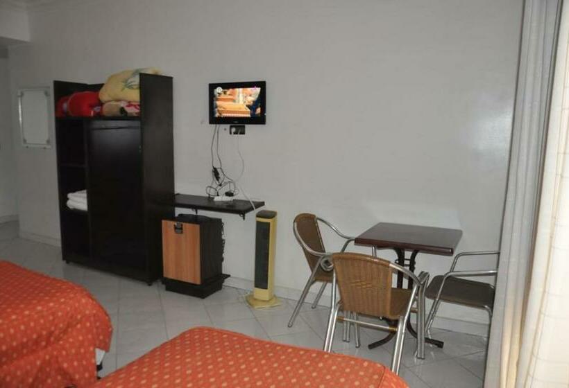 اتاق استاندارد سه نفره, Hôtel Marina