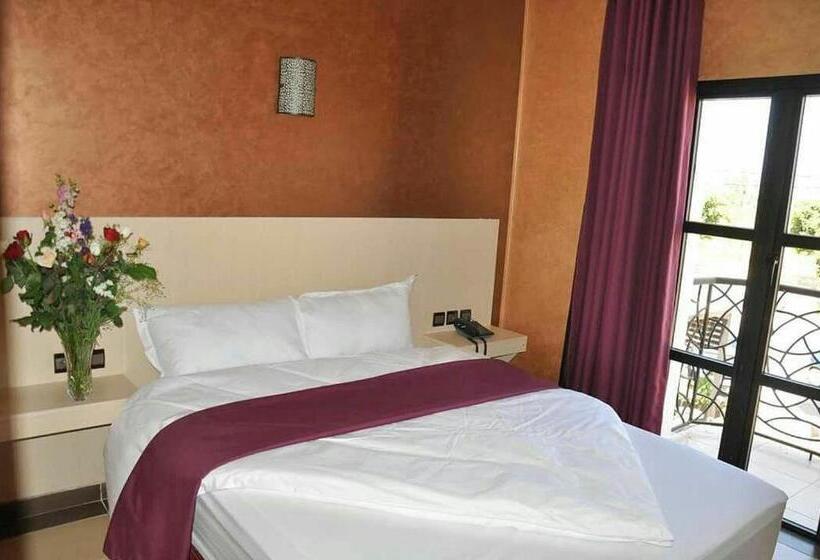 חדר סטנדרט, Inou