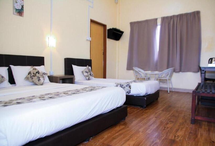 غرفة قياسية ثلاثية, Myra Hotel Mersing