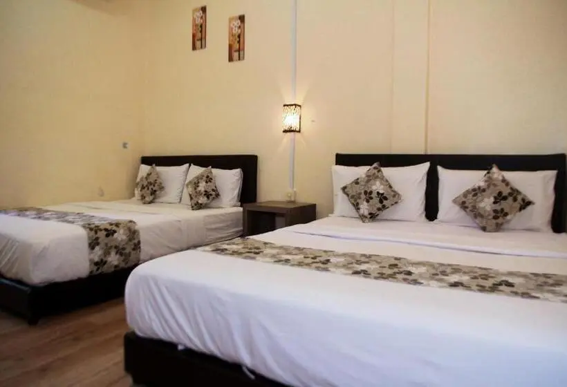 Perhehuone, Myra Hotel Mersing