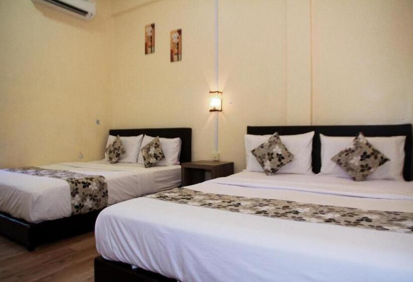 Семейный Номер, Myra Hotel Mersing
