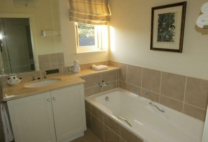 Номер Deluxe, Redlands