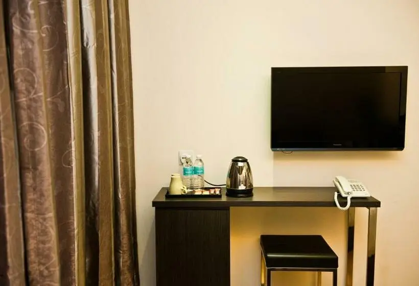 Deluxe-huone, Starz