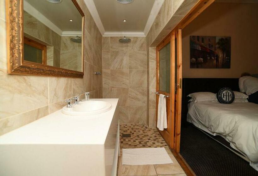 エコノミールーム, Halfway House