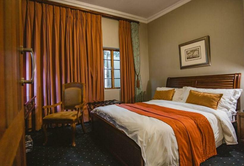 エクゼクティブルーム, Village Ridge Boutique