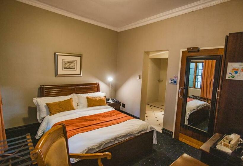 エクゼクティブルーム, Village Ridge Boutique