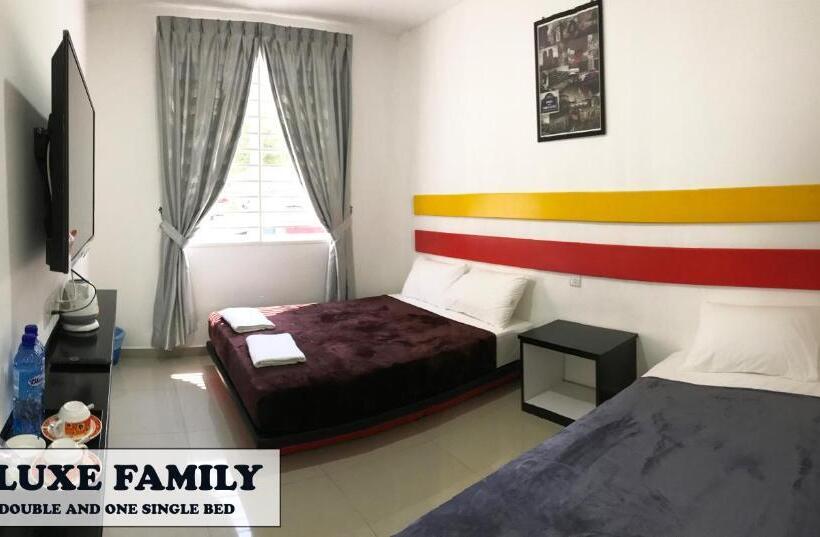 Habitació Triple Deluxe, Jerantut Hill