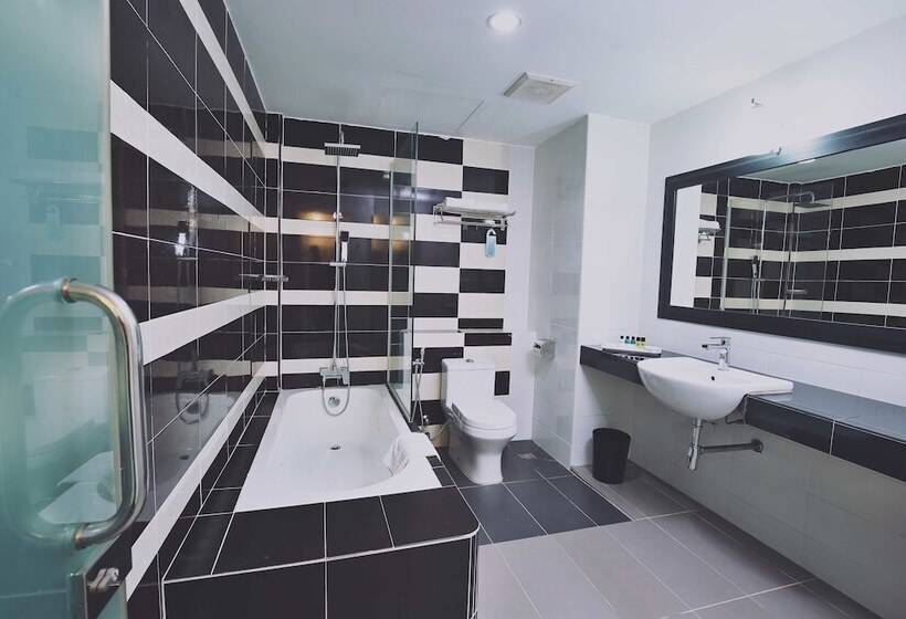 Quarto Deluxe, The Regency Waterfront