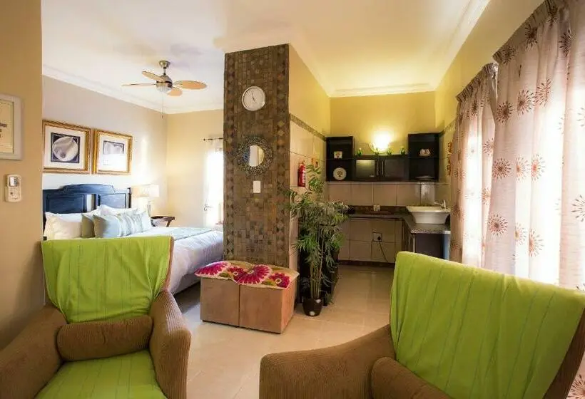 デラックスルーム, The Royal Palm B&b
