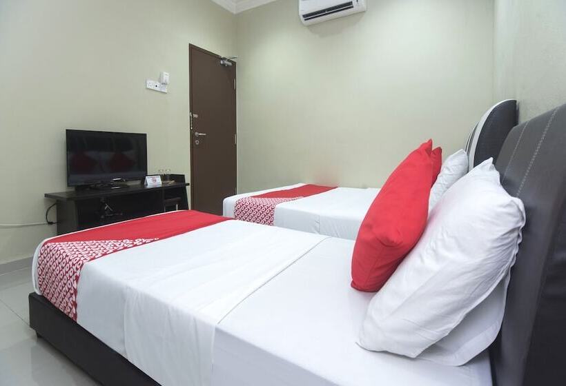 جناح سوبيريور, Village View Motel