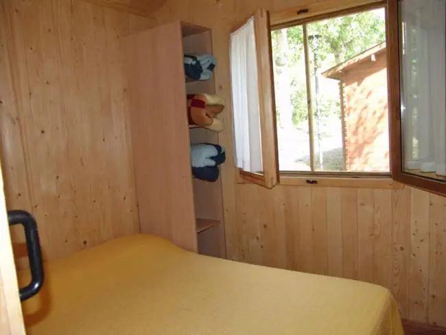 スタンダードバンガロー, Camping Ribera Del Ara
