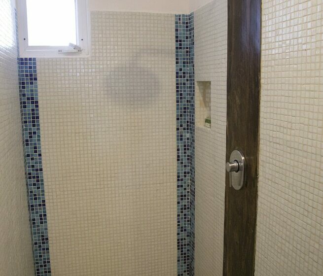 חדר סופריור, 40 Cañones